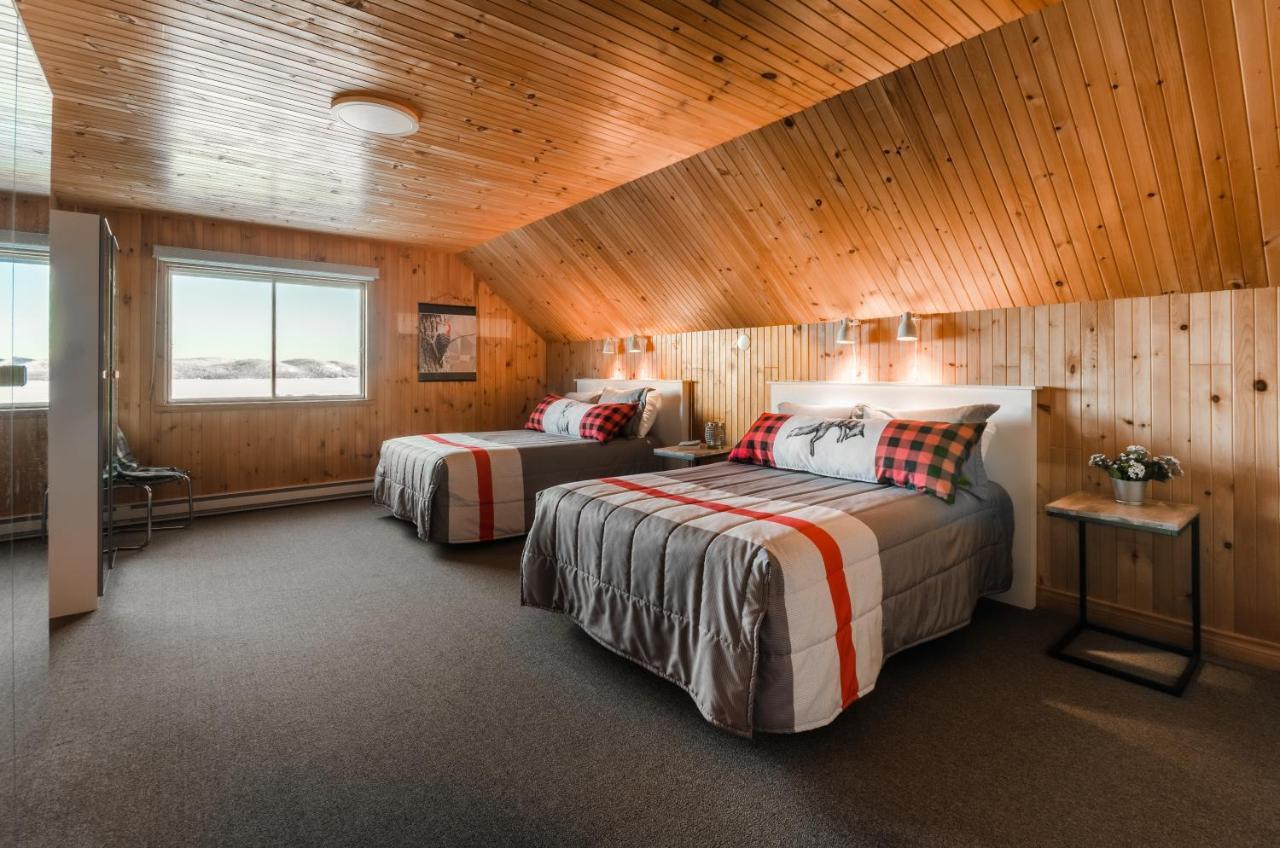 Auberge Du Lac-A-L'Eau-Claire เซนต์ อเล็กซิส เด มองส์ ภายนอก รูปภาพ