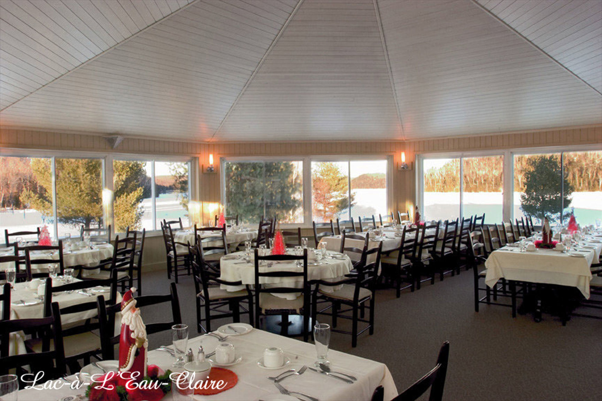 Auberge Du Lac-A-L'Eau-Claire เซนต์ อเล็กซิส เด มองส์ ภายนอก รูปภาพ