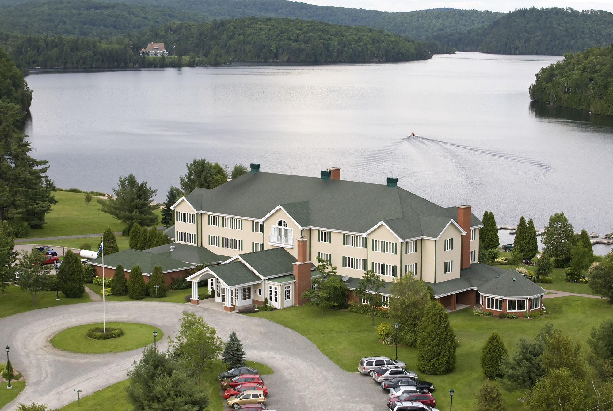 Auberge Du Lac-A-L'Eau-Claire เซนต์ อเล็กซิส เด มองส์ ภายนอก รูปภาพ