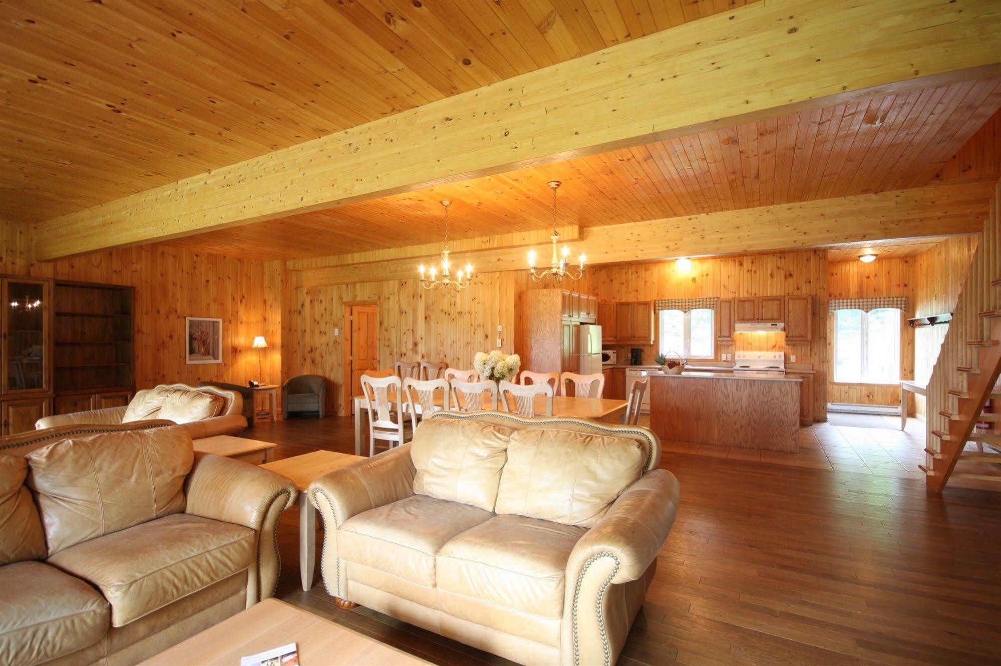 Auberge Du Lac-A-L'Eau-Claire เซนต์ อเล็กซิส เด มองส์ ภายนอก รูปภาพ