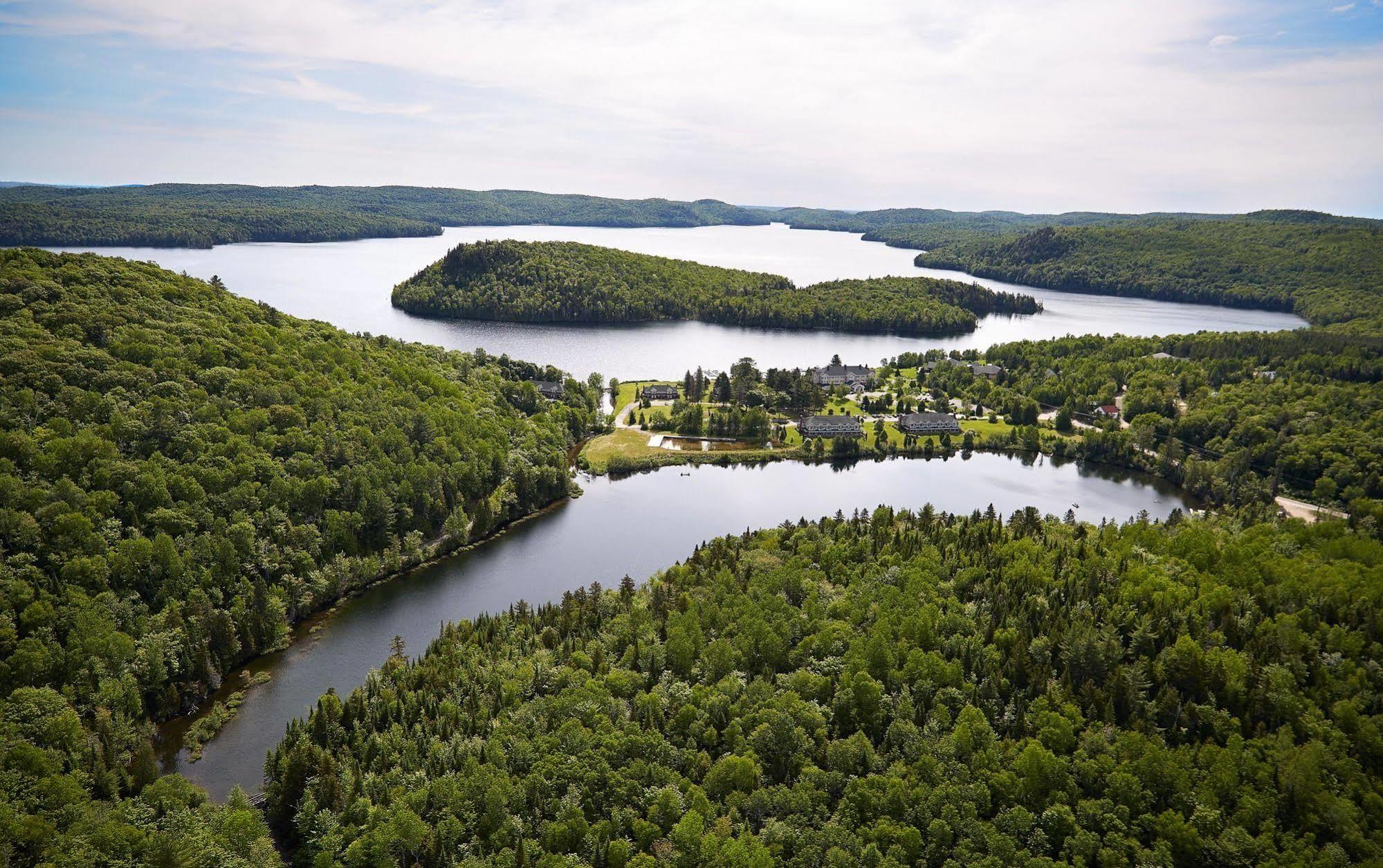 Auberge Du Lac-A-L'Eau-Claire เซนต์ อเล็กซิส เด มองส์ ภายนอก รูปภาพ