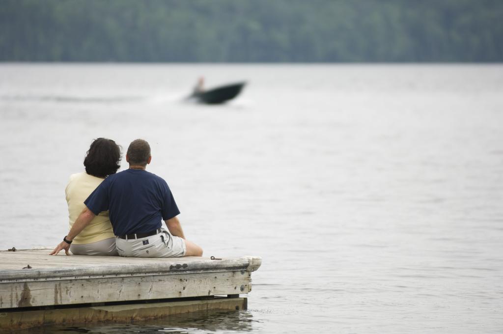 Auberge Du Lac-A-L'Eau-Claire เซนต์ อเล็กซิส เด มองส์ ภายนอก รูปภาพ