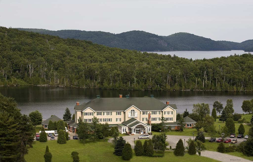 Auberge Du Lac-A-L'Eau-Claire เซนต์ อเล็กซิส เด มองส์ ภายนอก รูปภาพ